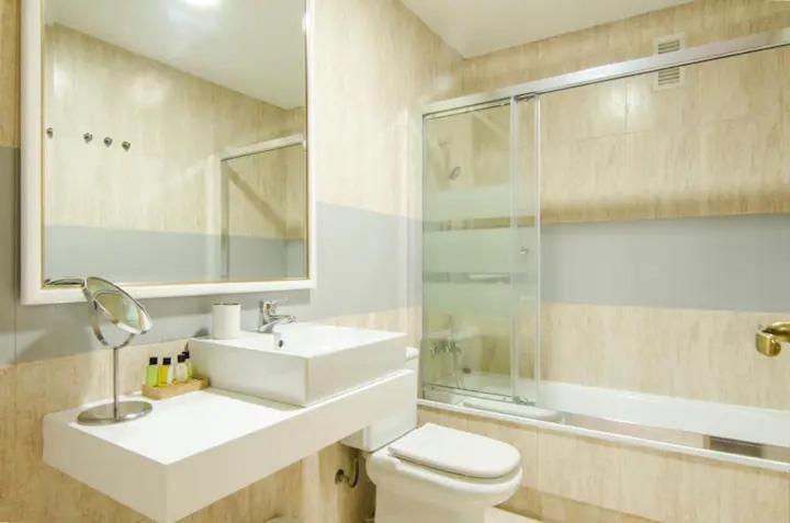 Bright & Spacious- City Center- 2Rooms-2Bathrooms 马德里 外观 照片
